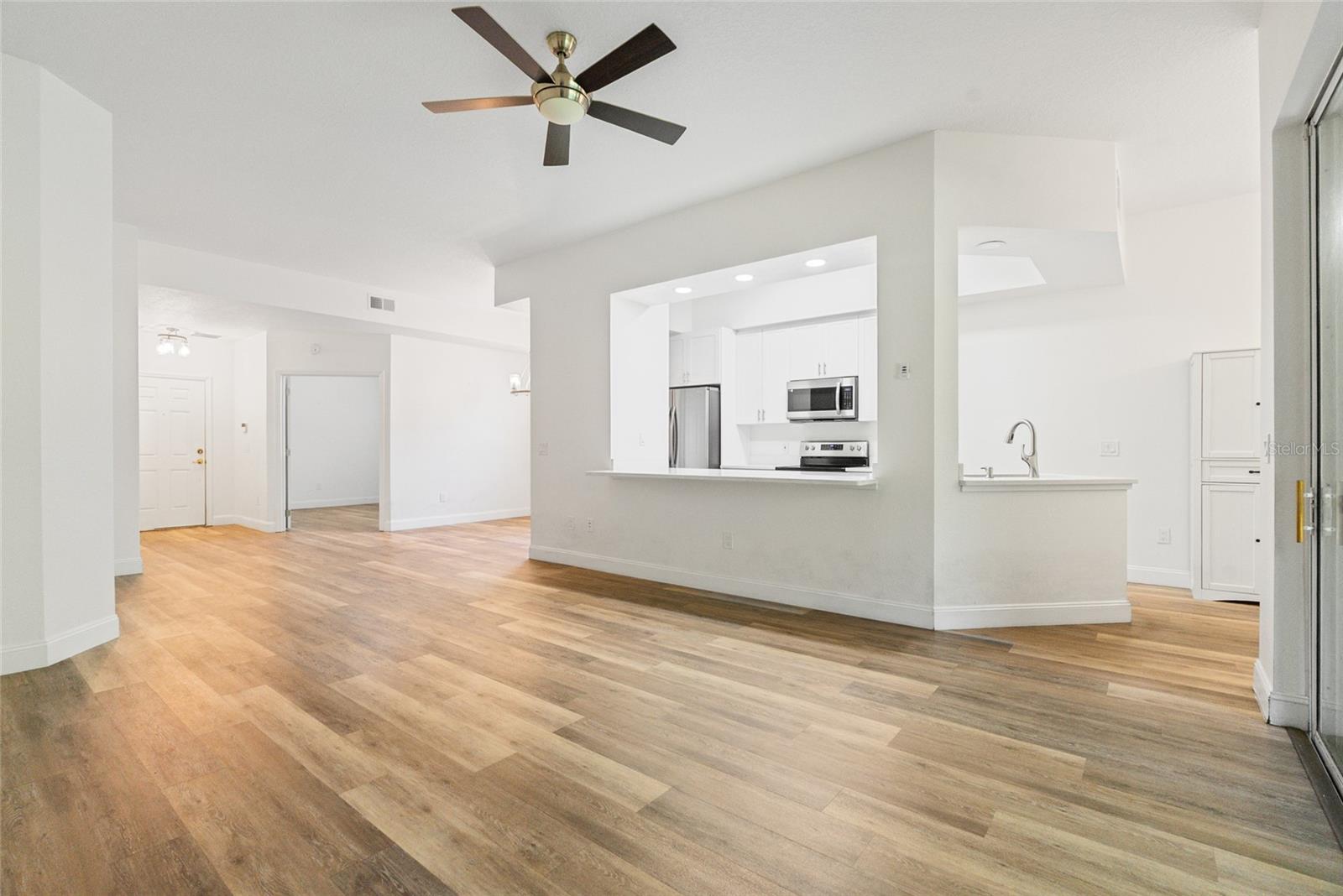 9416 Myrtle Creek Ln #701 Property Photo 11