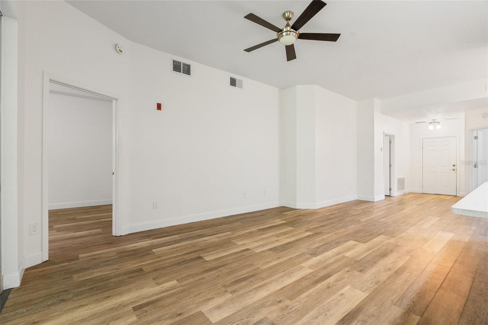 9416 Myrtle Creek Ln #701 Property Photo 12