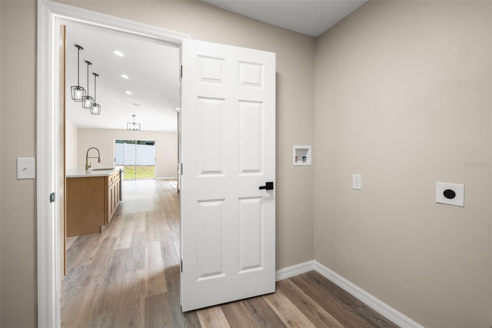 948 Welch Hill Cir Property Photo 42