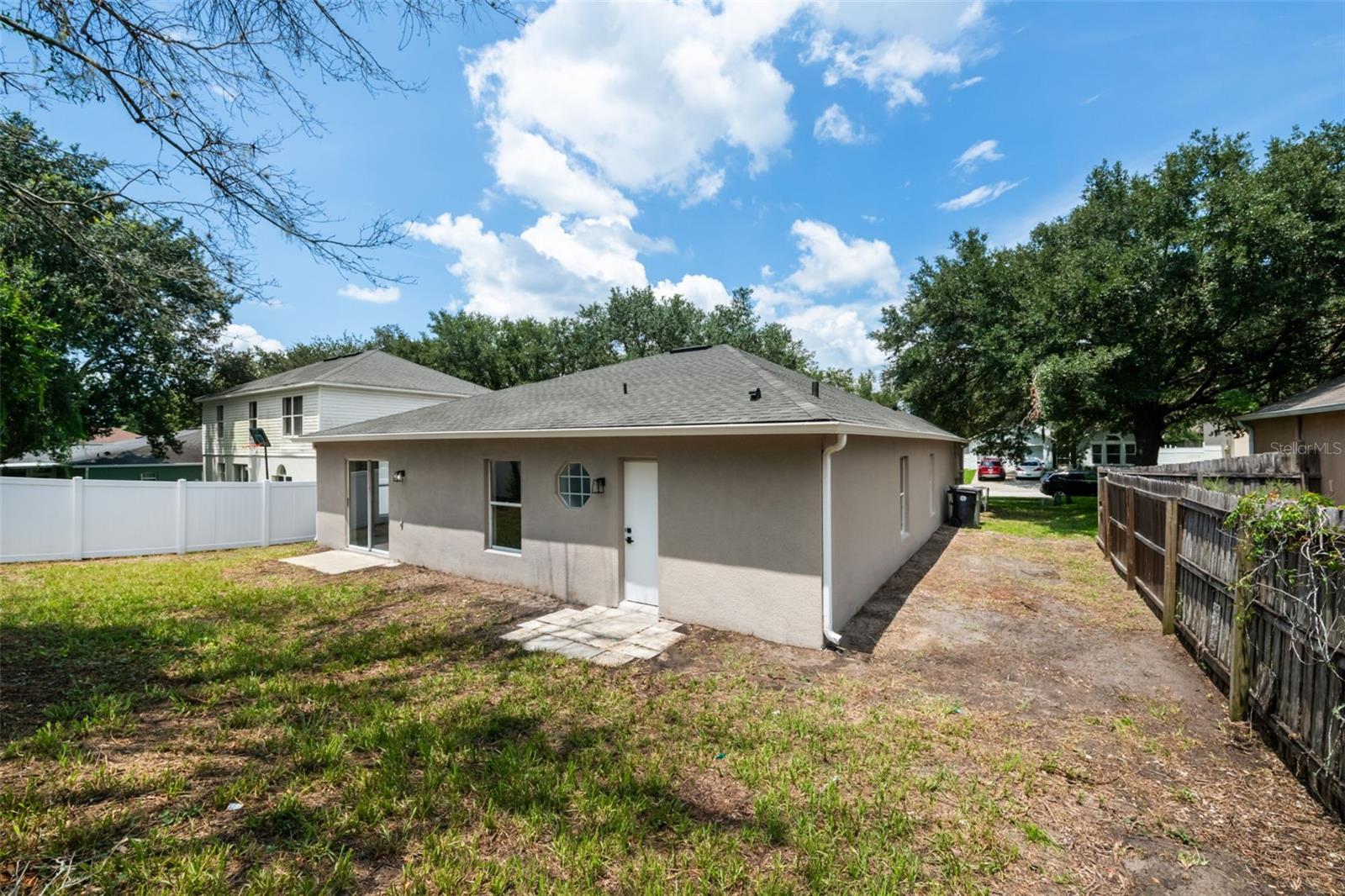 948 Welch Hill Cir Property Photo 44
