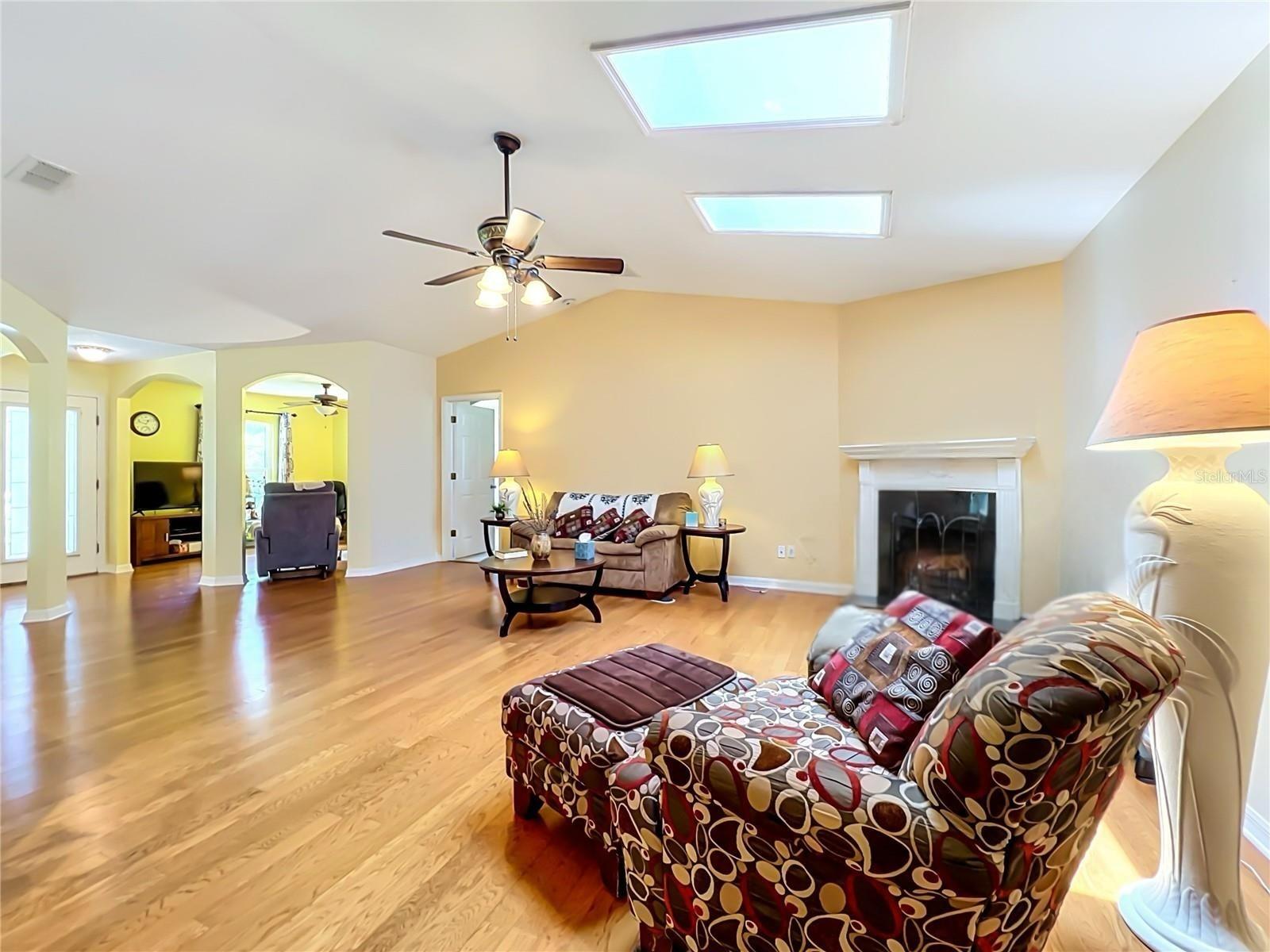 41821 Royal Trails Rd Property Photo 8