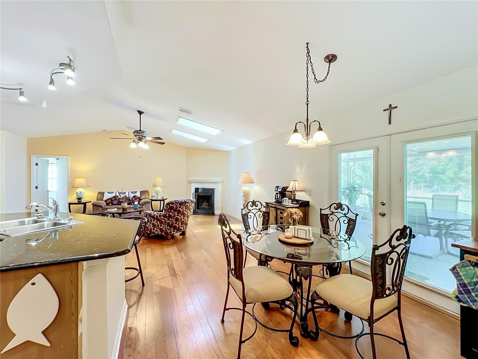 41821 Royal Trails Rd Property Photo 15