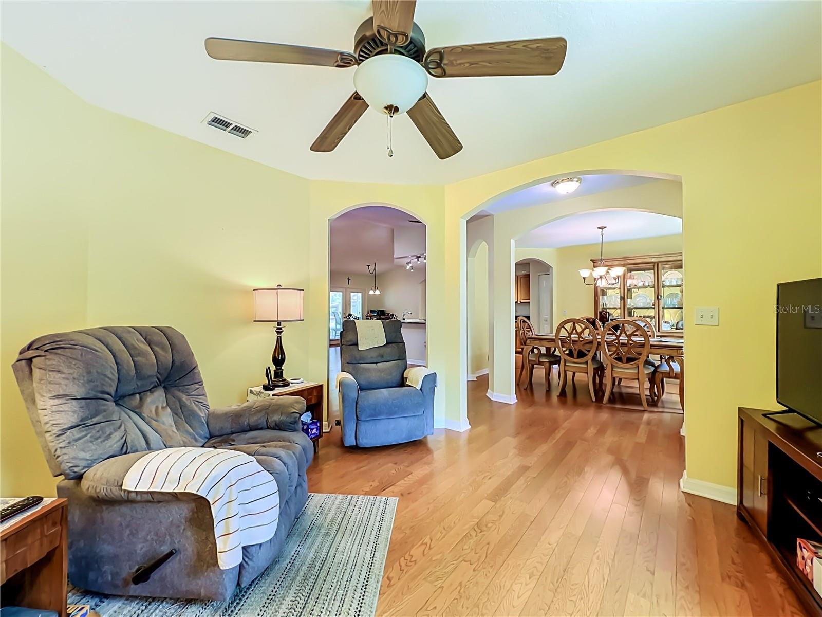 41821 Royal Trails Rd Property Photo 16