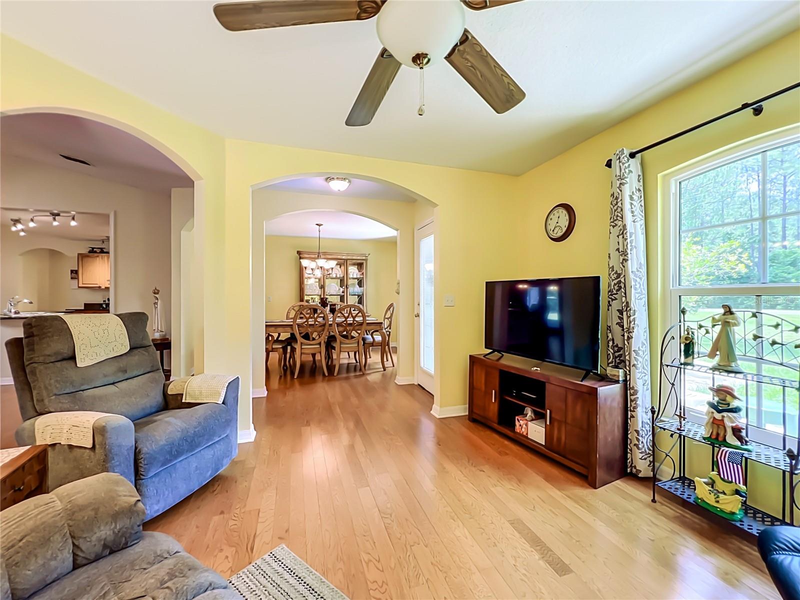 41821 Royal Trails Rd Property Photo 17