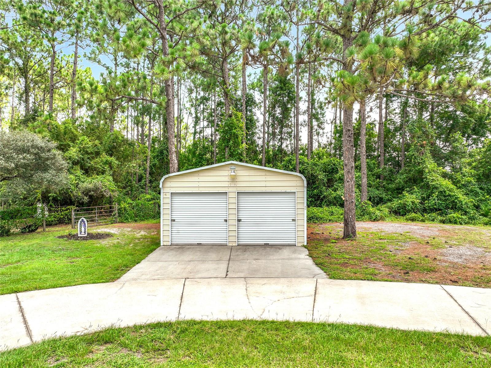 41821 Royal Trails Rd Property Photo 54