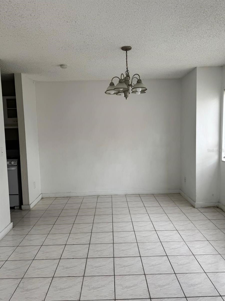 2336 Huntington Green Ct #90 Property Photo 3