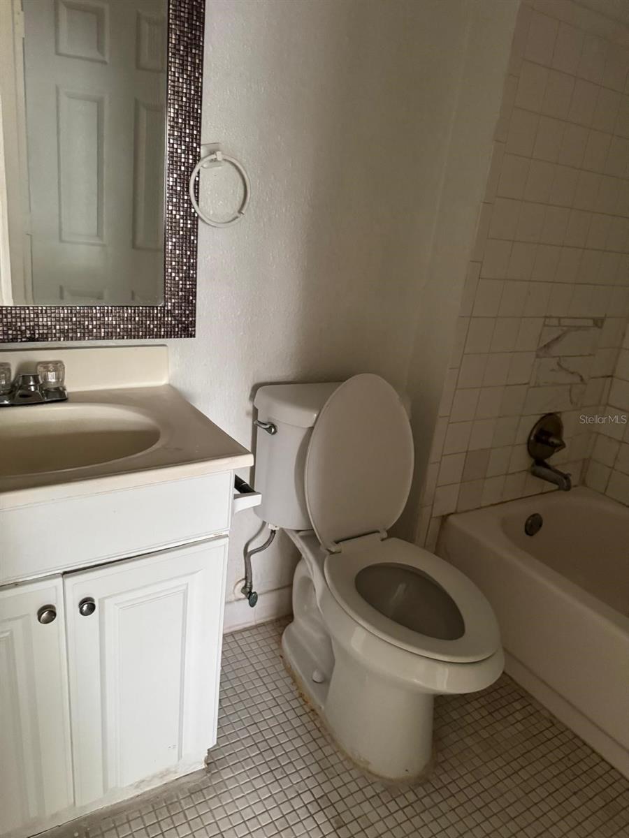 2336 Huntington Green Ct #90 Property Photo 24