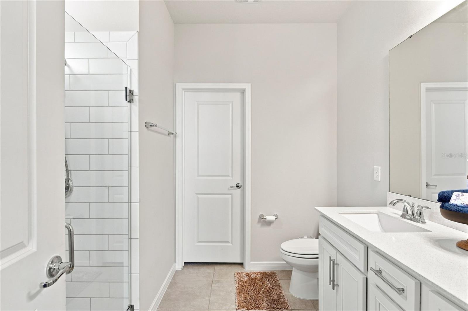 3545 Treetop St Property Photo 26