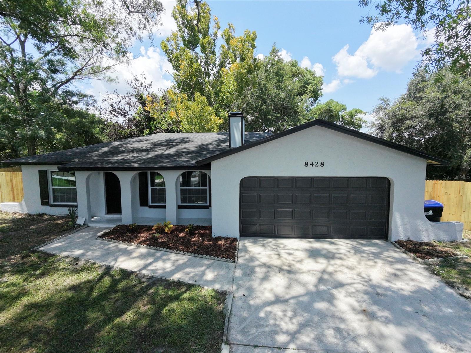 8428 Bark Ct Property Photo 1