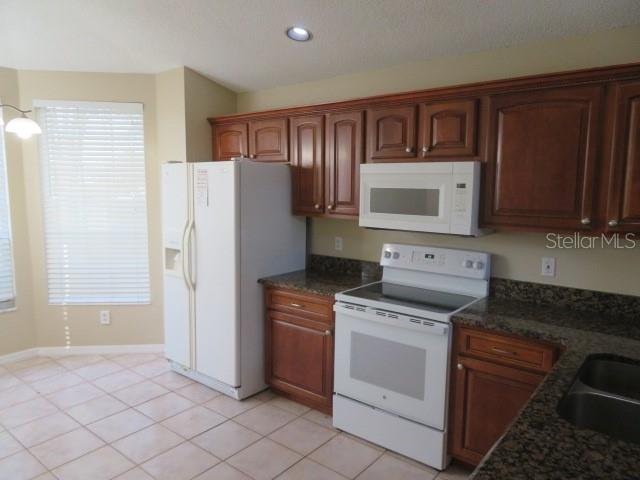 1271 Erdman Ct Property Photo 6