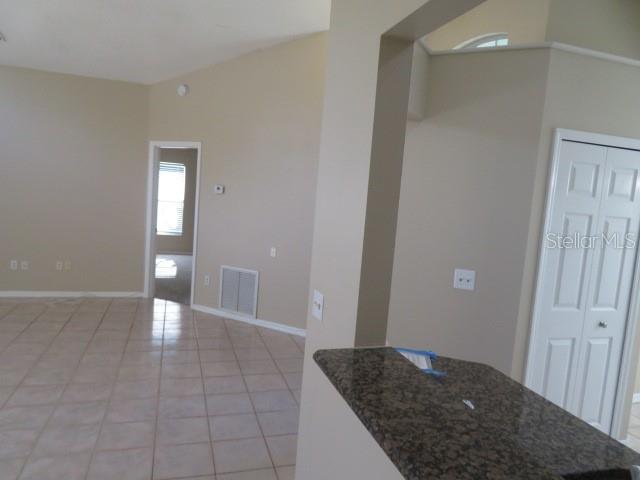 1271 Erdman Ct Property Photo 12