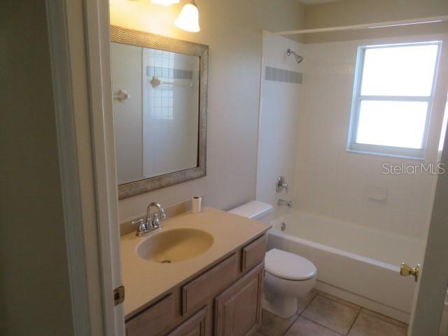 1271 Erdman Ct Property Photo 33