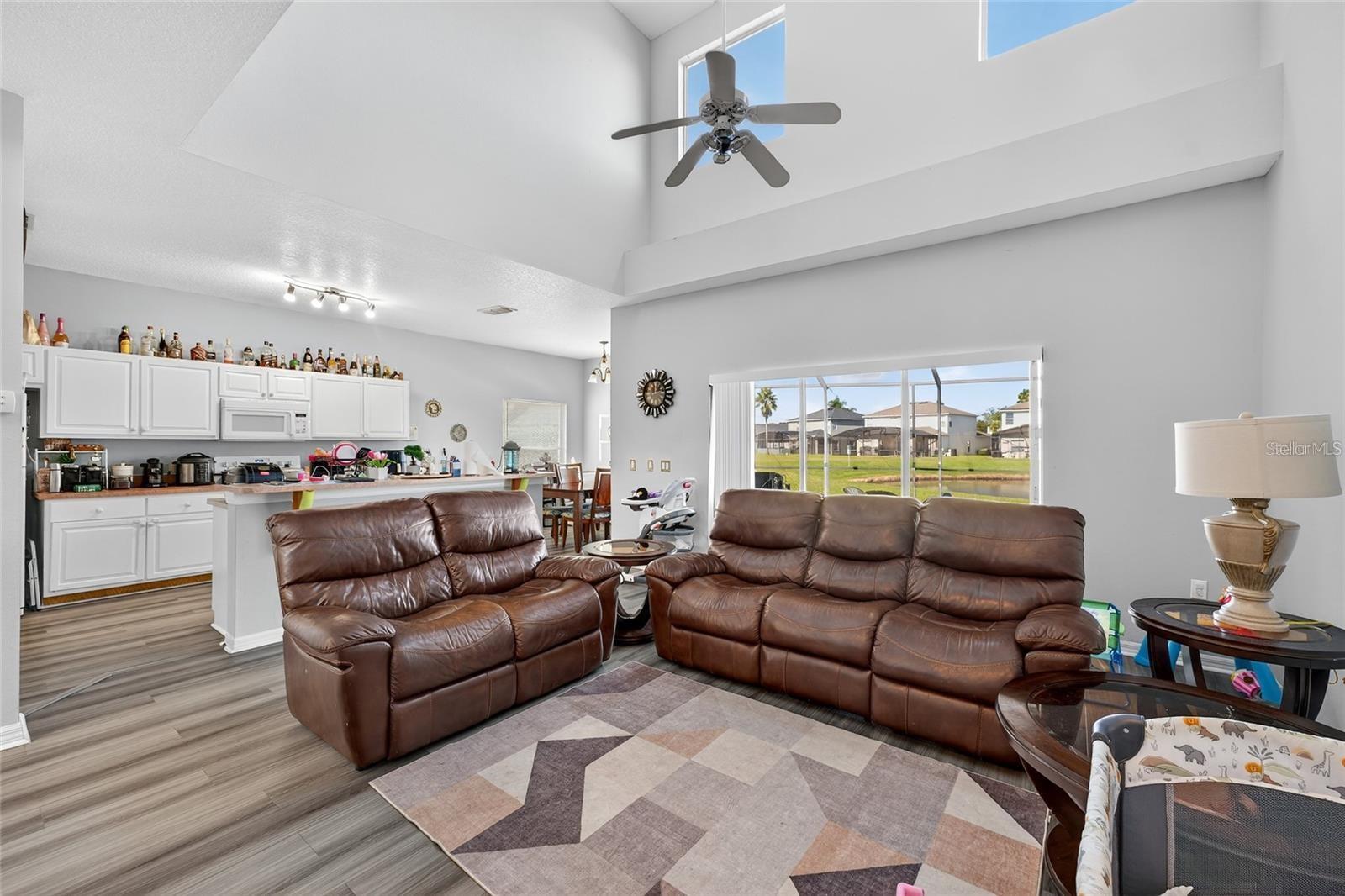 1202 Cumbrian Lakes Ct Property Photo 8