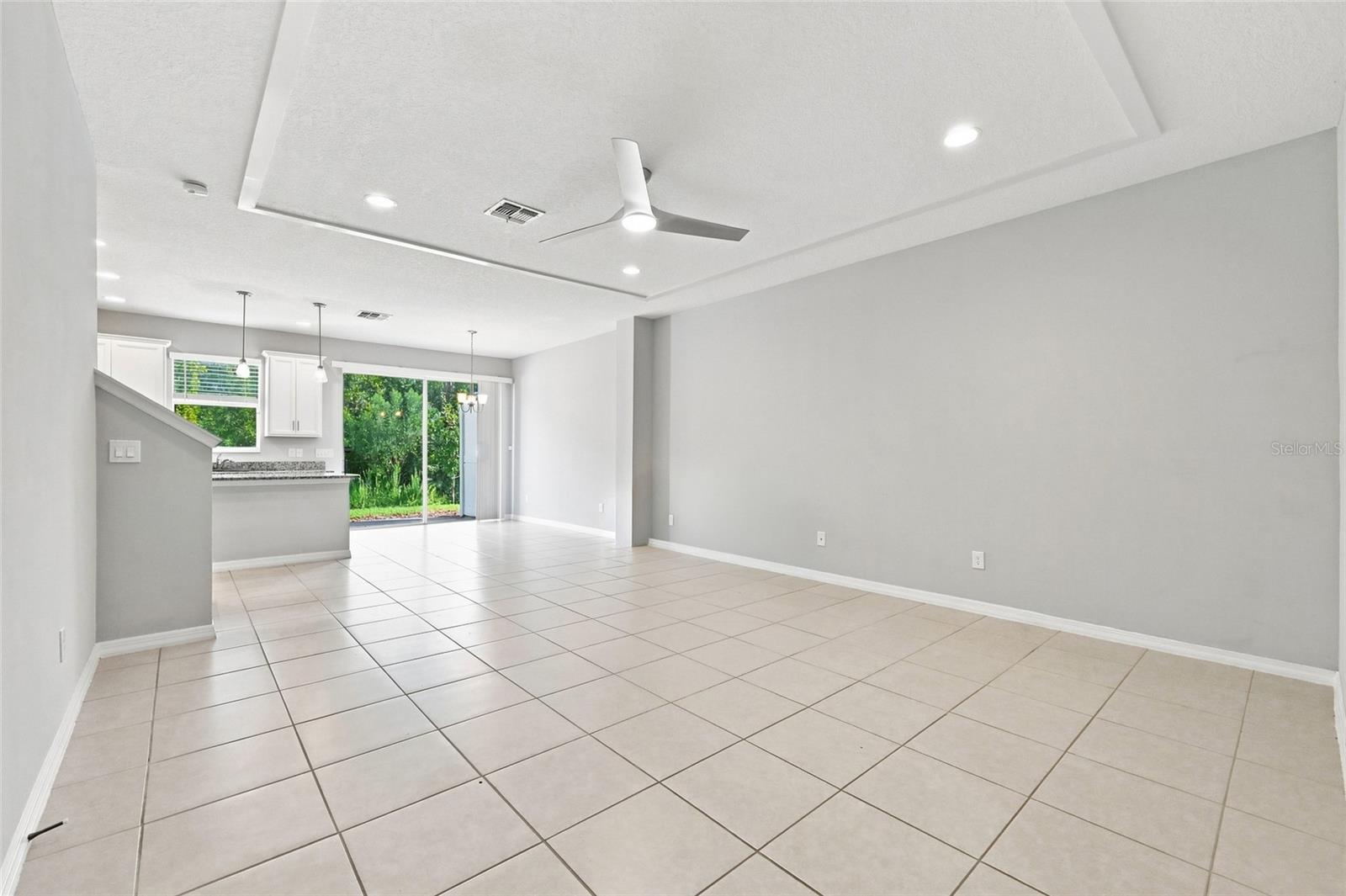 2559 Sedge Grass Way Property Photo 4