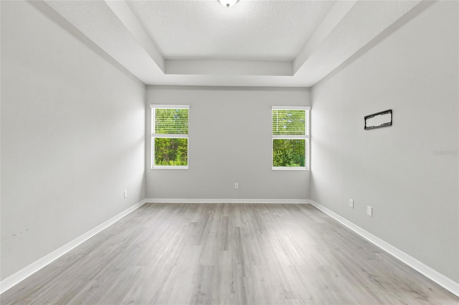 2559 Sedge Grass Way Property Photo 17