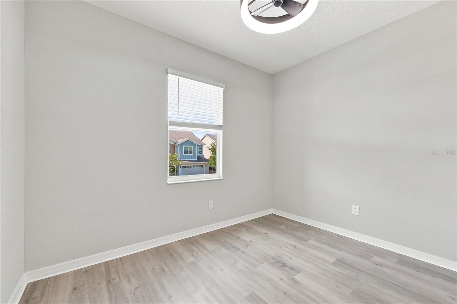 2559 Sedge Grass Way Property Photo 25