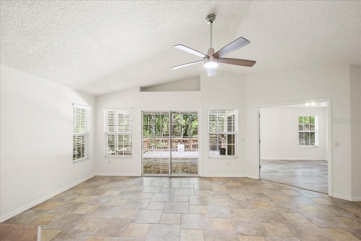 5526 Don Manuel Rd Property Photo 14