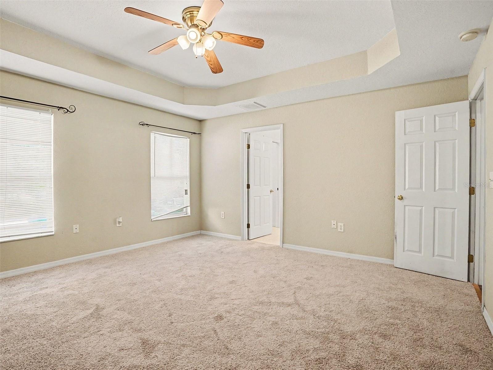 121 Shaddock Dr Property Photo 17