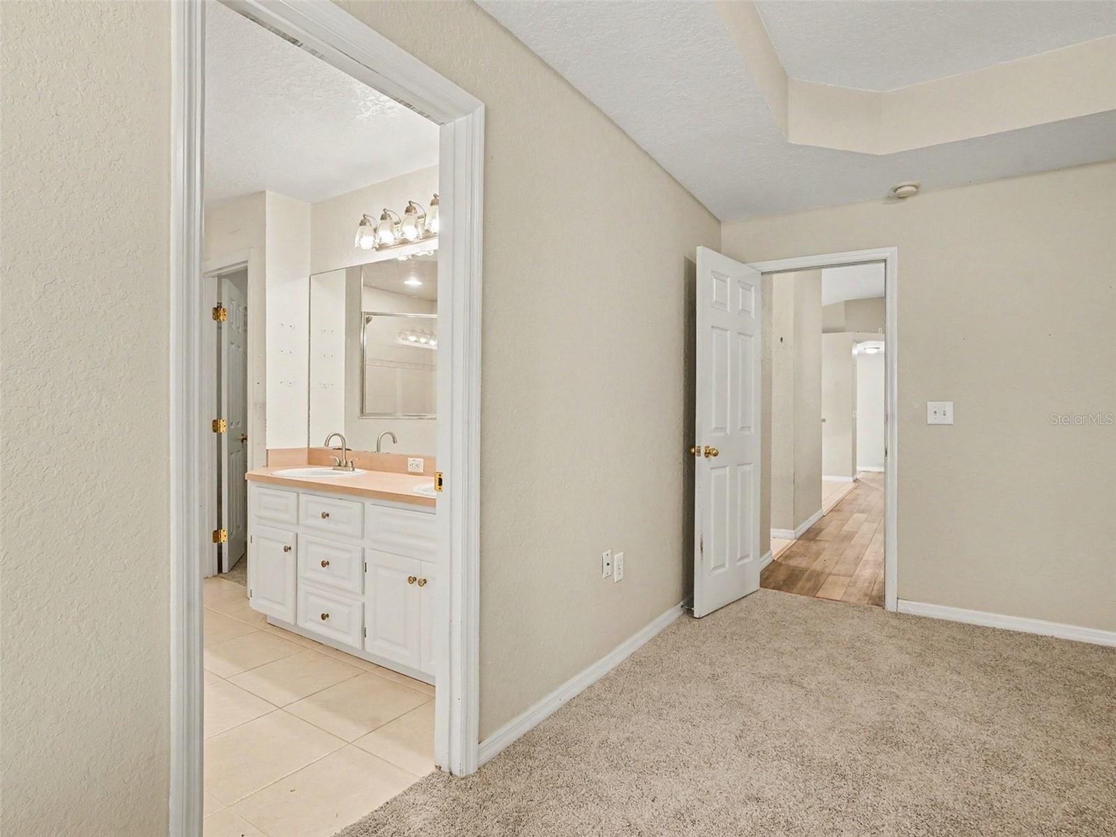 121 Shaddock Dr Property Photo 18