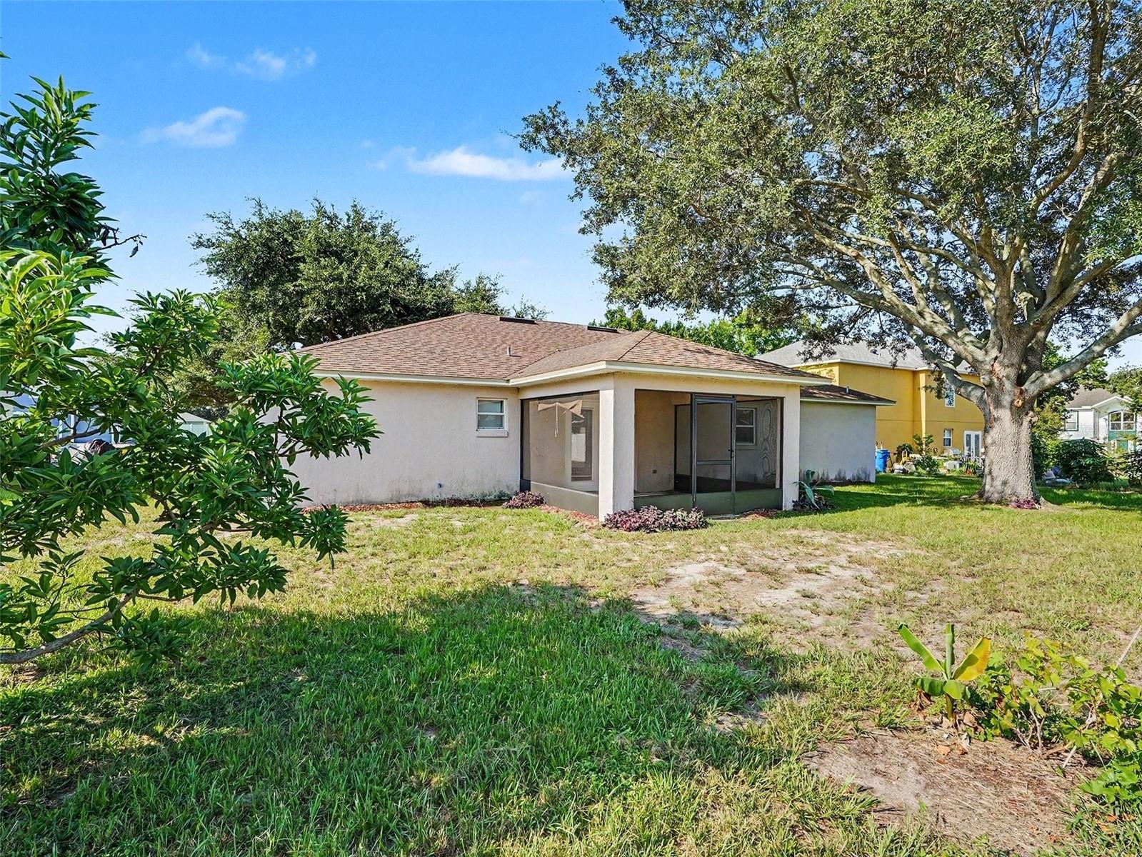 121 Shaddock Dr Property Photo 30