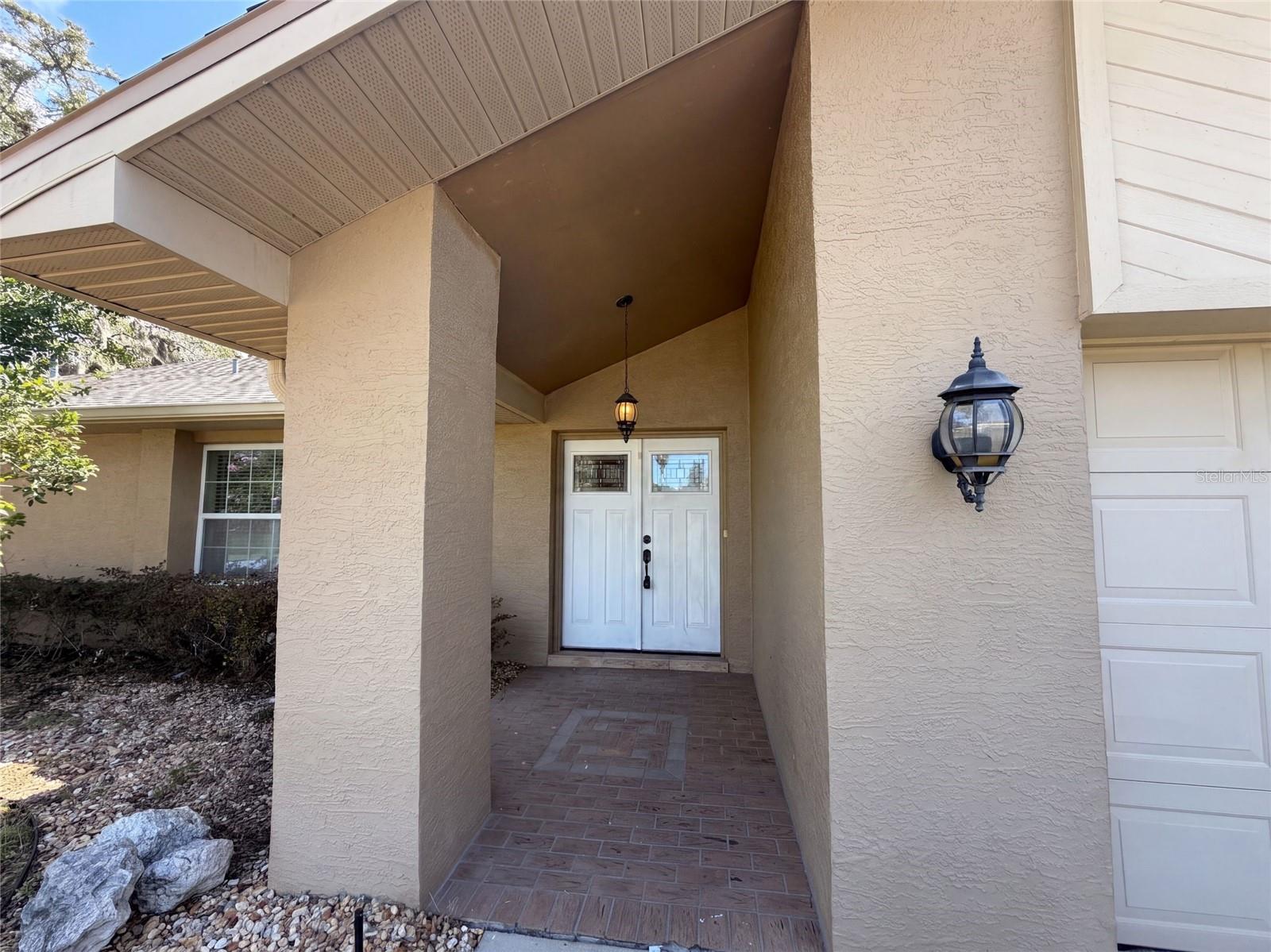 4573 Bayridge Ct Property Photo 2
