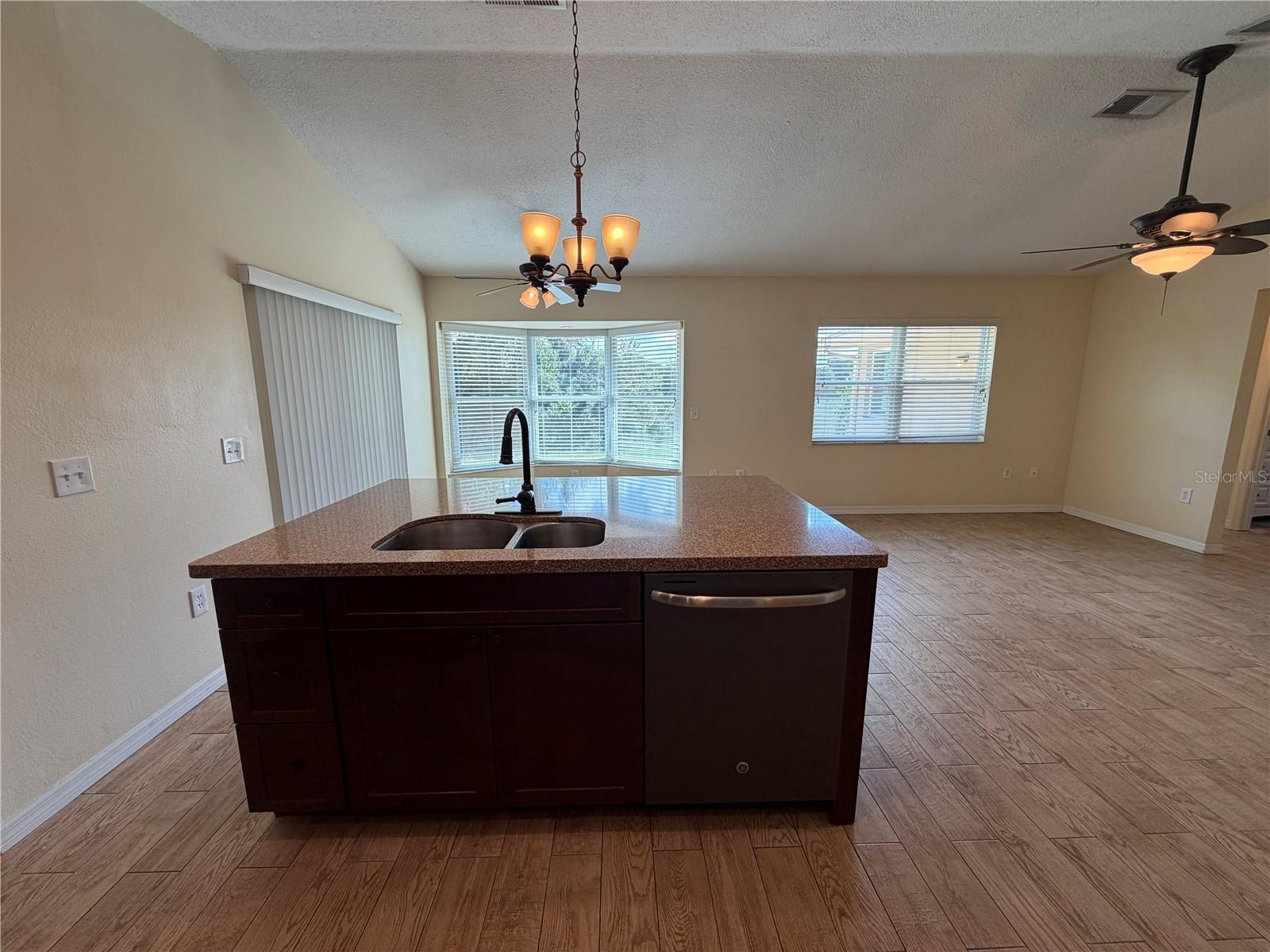 4573 Bayridge Ct Property Photo 10