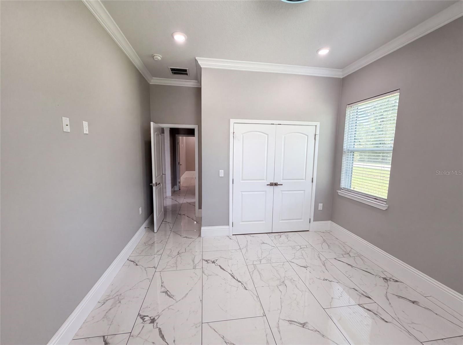 20797 Racine St Property Photo 16