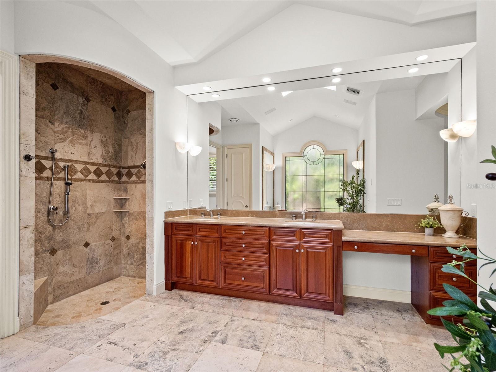 9222 Sloane St Property Photo 40