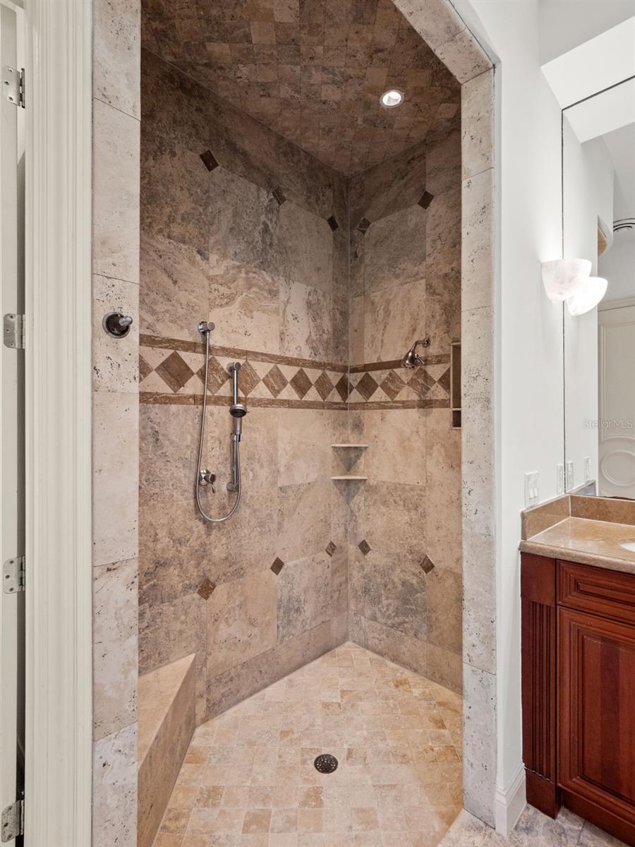 9222 Sloane St Property Photo 41