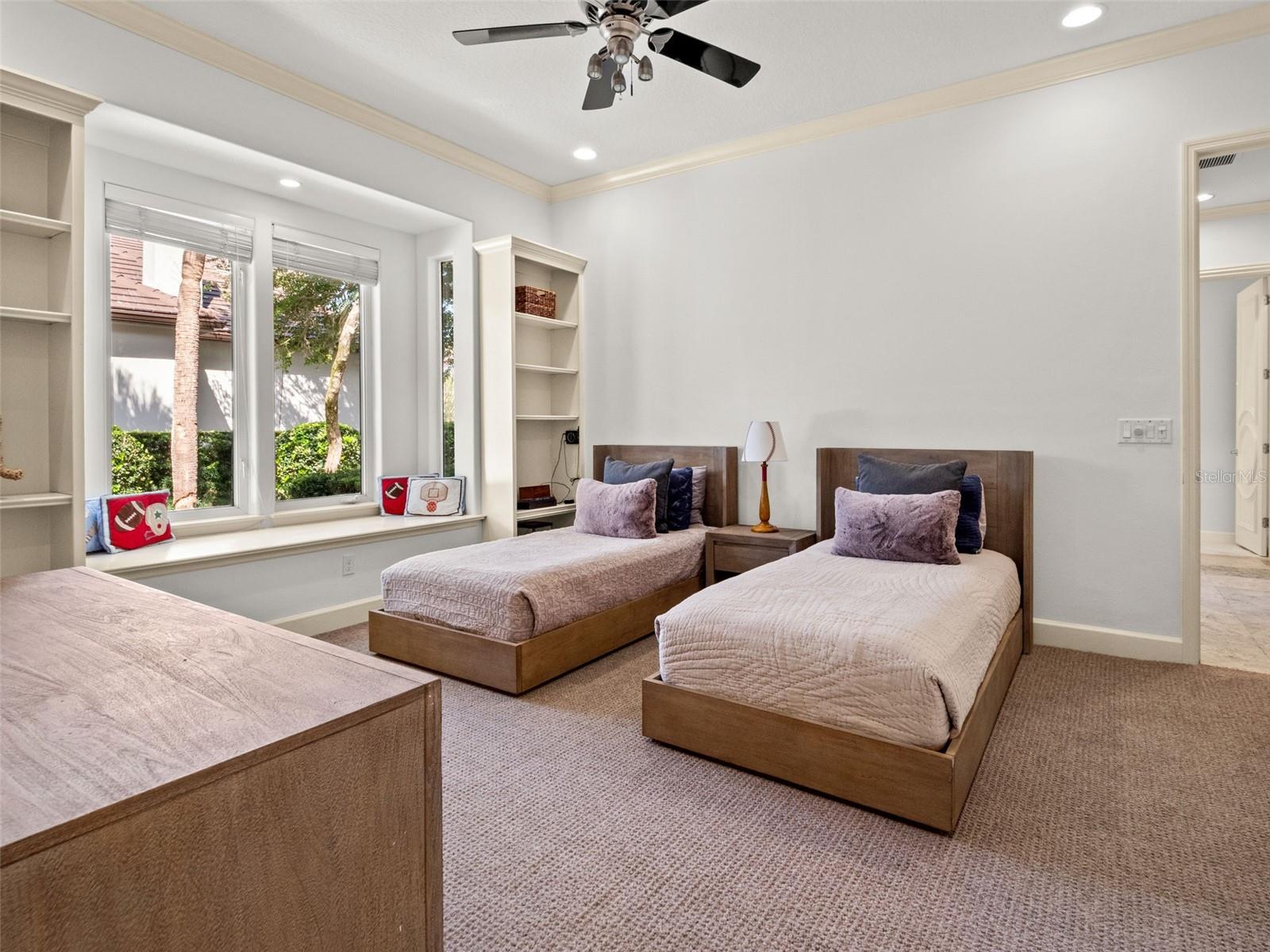 9222 Sloane St Property Photo 49