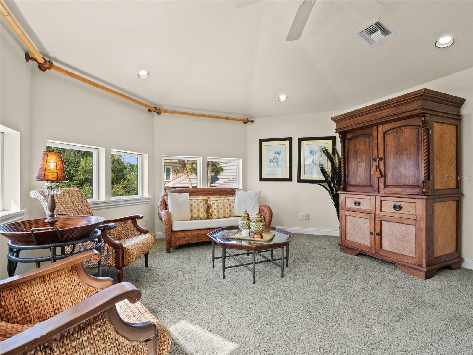 9222 Sloane St Property Photo 83
