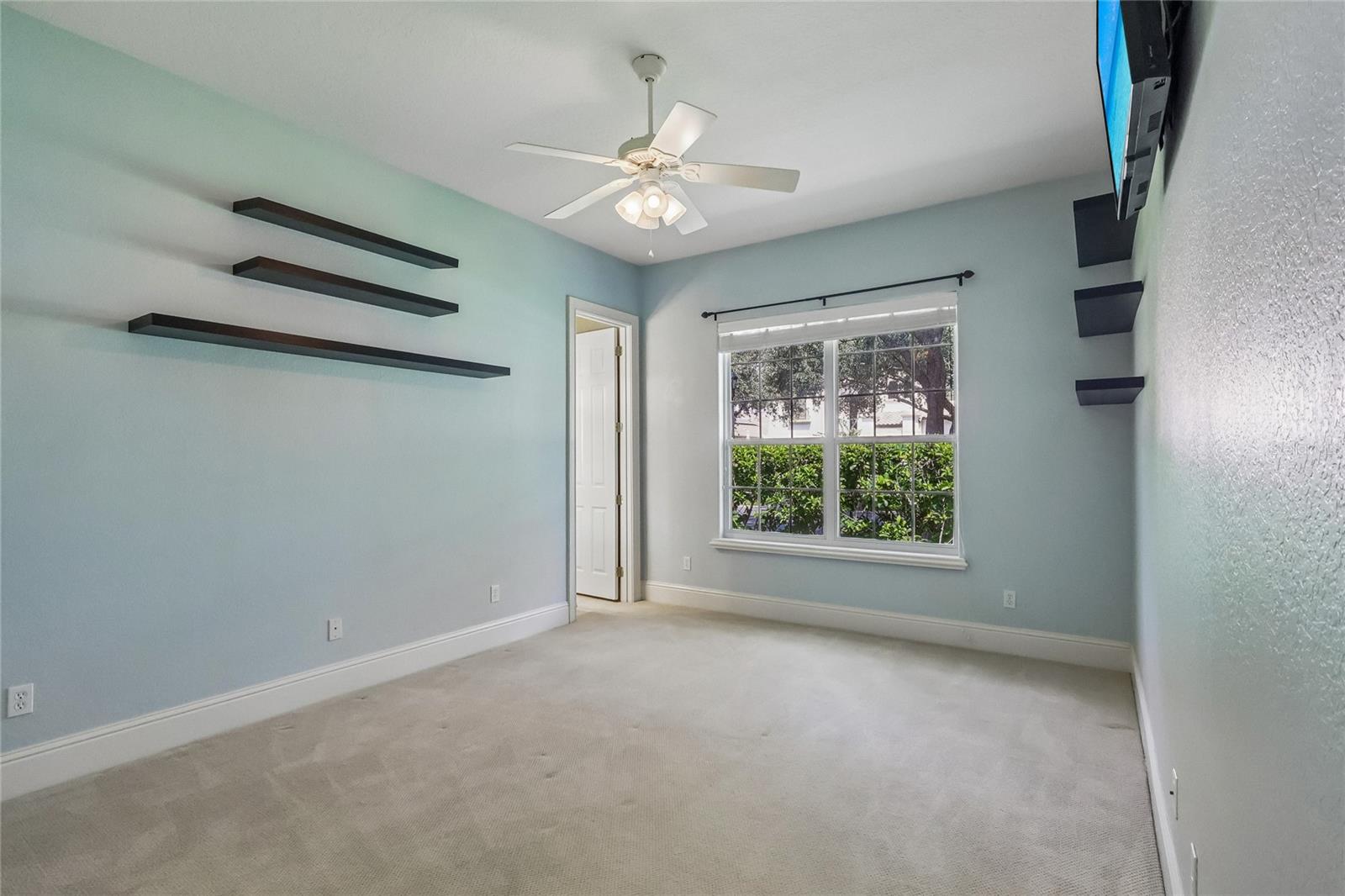 6102 S Hampshire Ct Property Photo 30