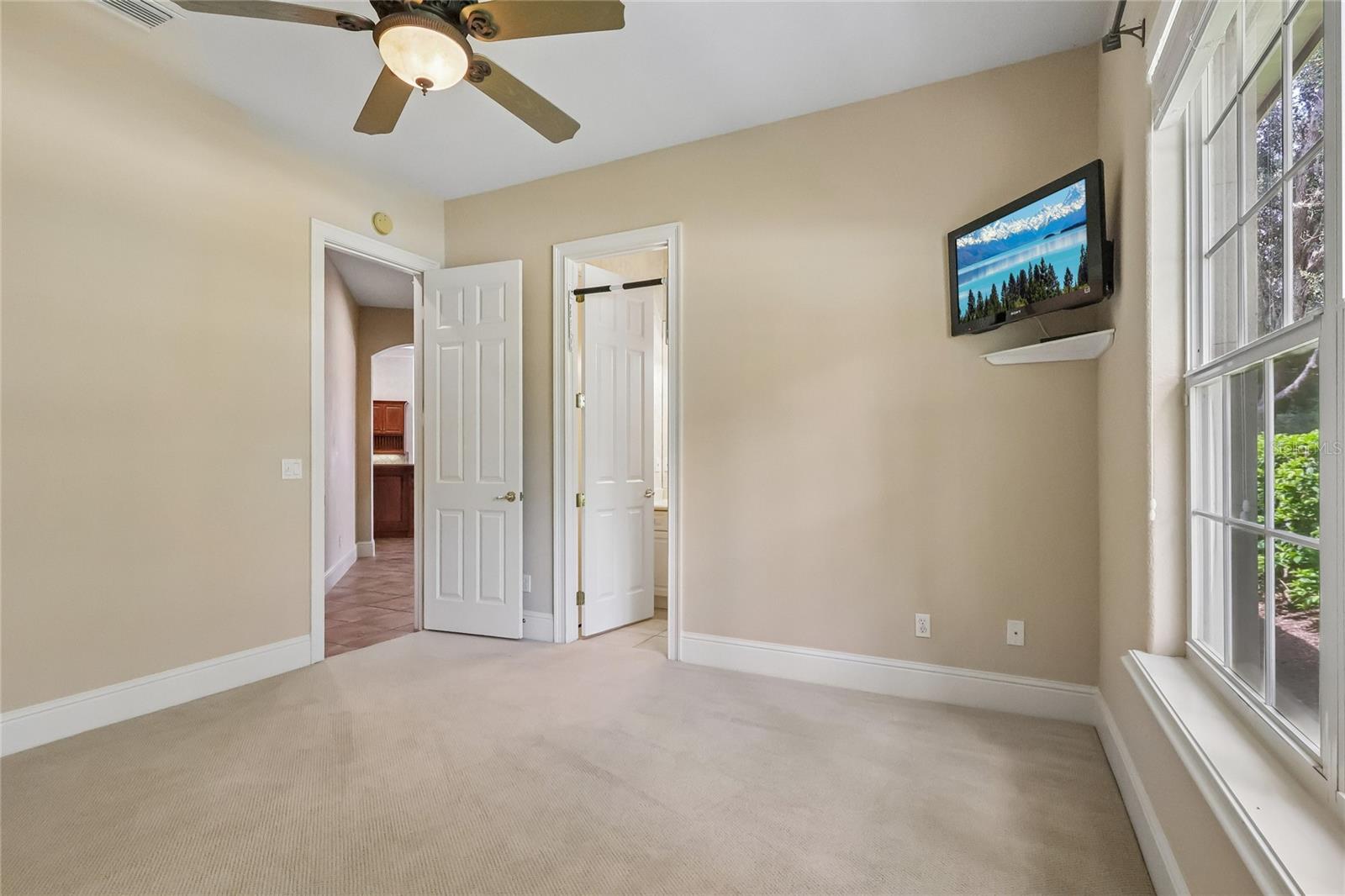 6102 S Hampshire Ct Property Photo 34