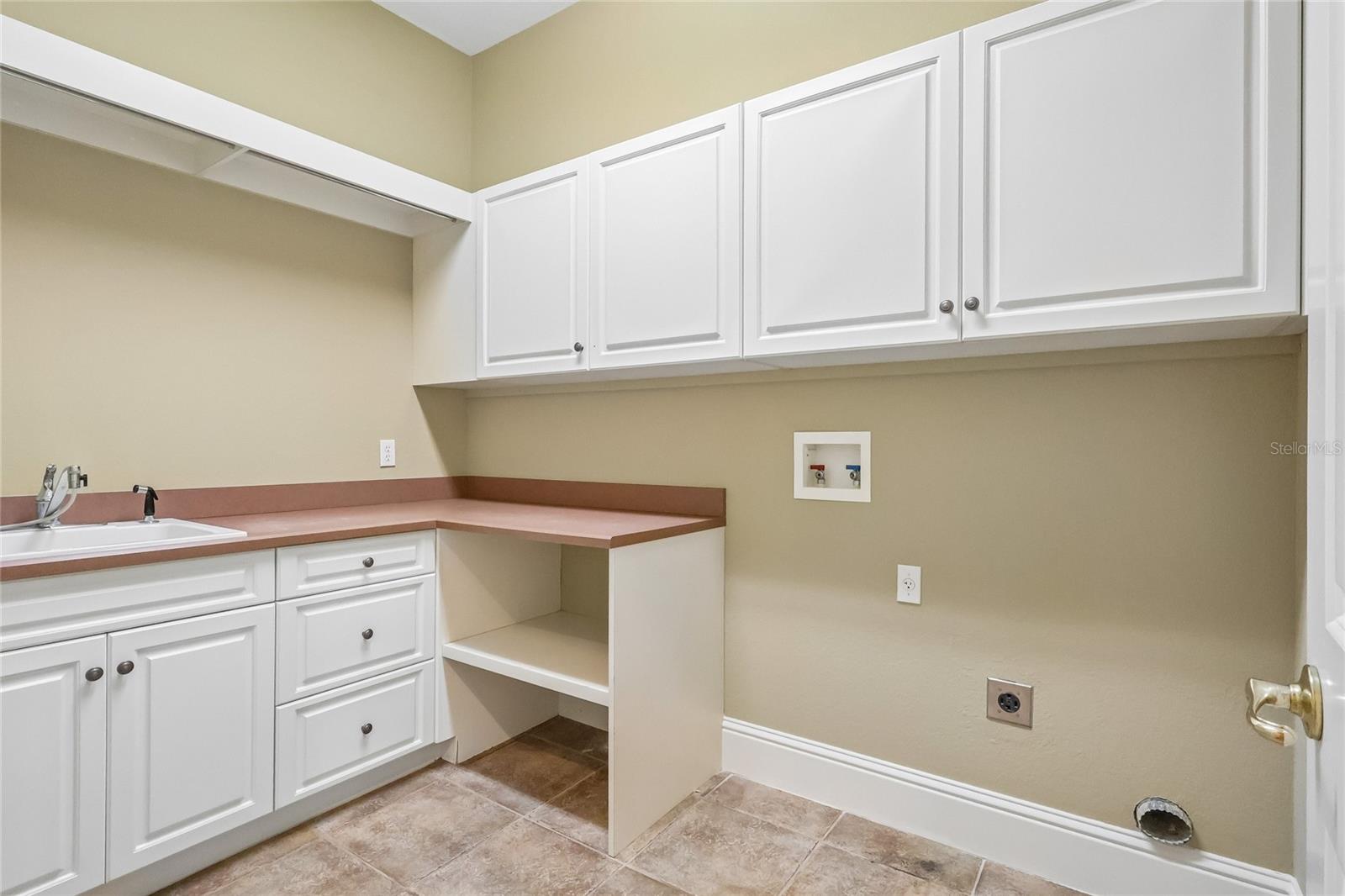 6102 S Hampshire Ct Property Photo 39