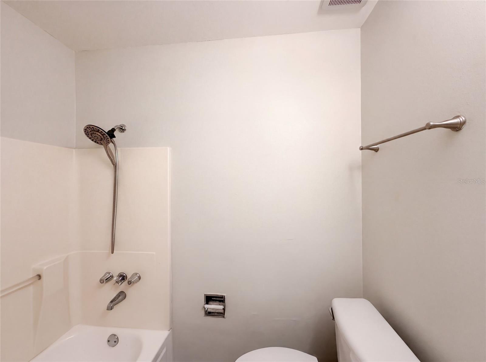 1735 Jefferson Dr Property Photo 8