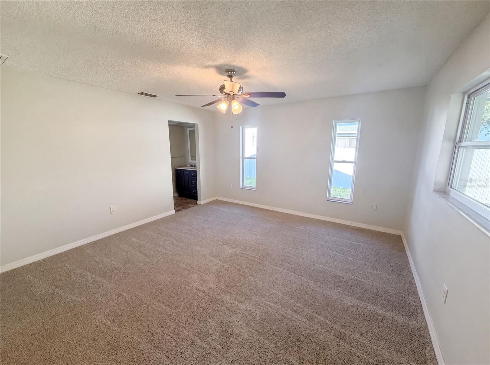 11339 Stacy St Property Photo 4