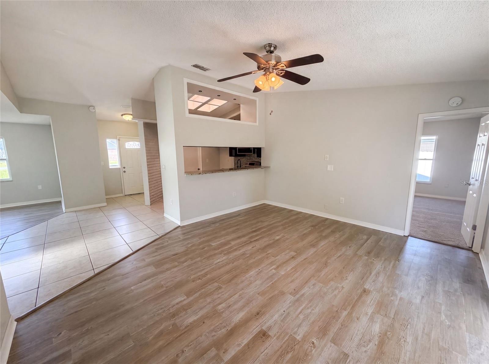 11339 Stacy St Property Photo 6