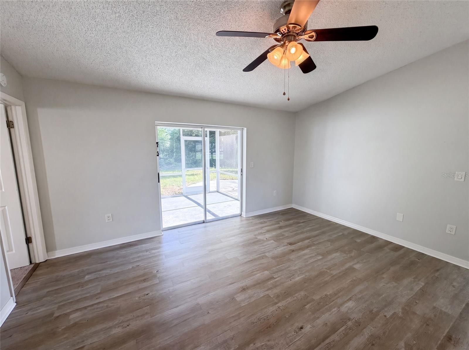 11339 Stacy St Property Photo 7