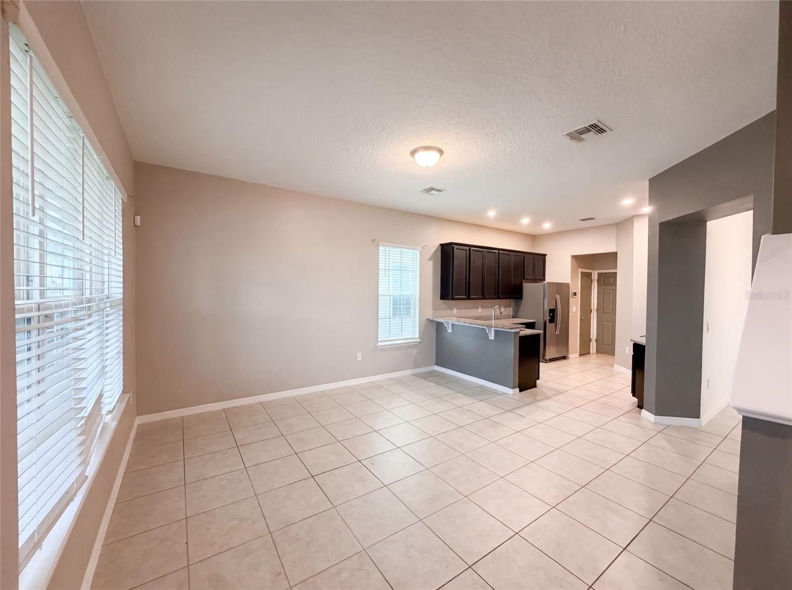 1572 Astoria Arbor Ln Property Photo 3