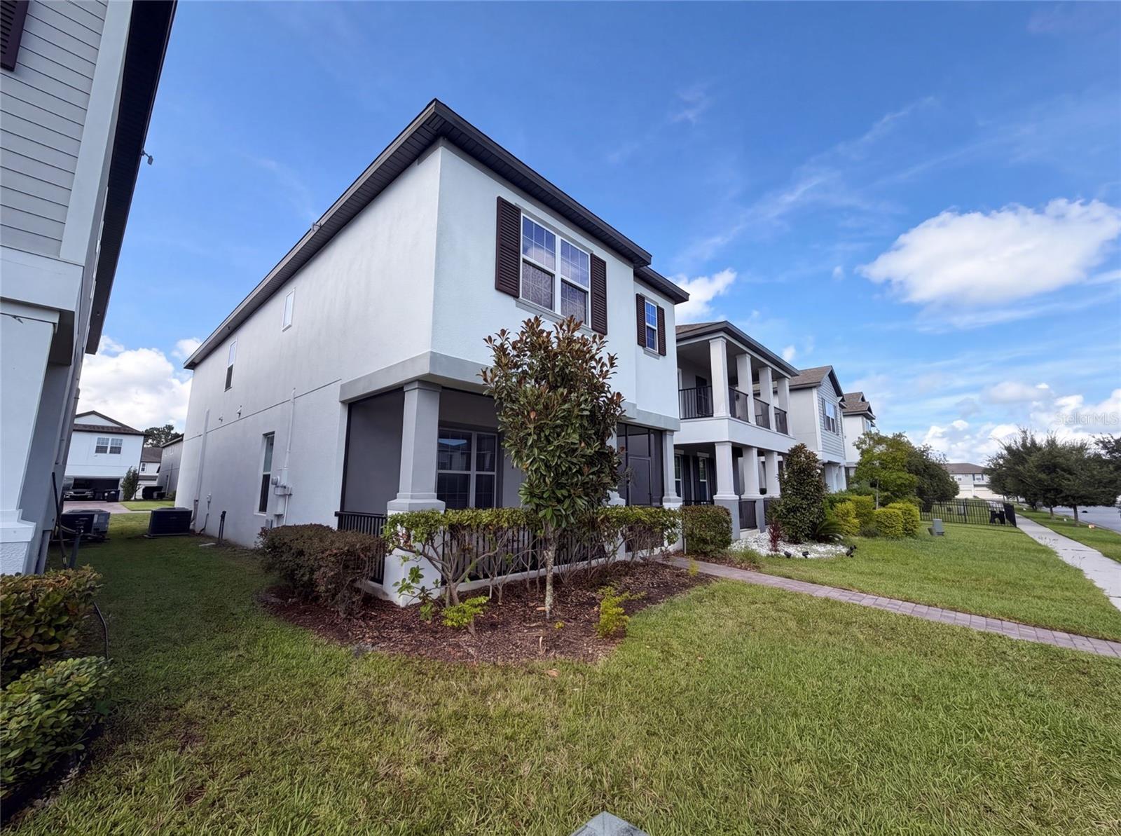 1572 Astoria Arbor Ln Property Photo 33