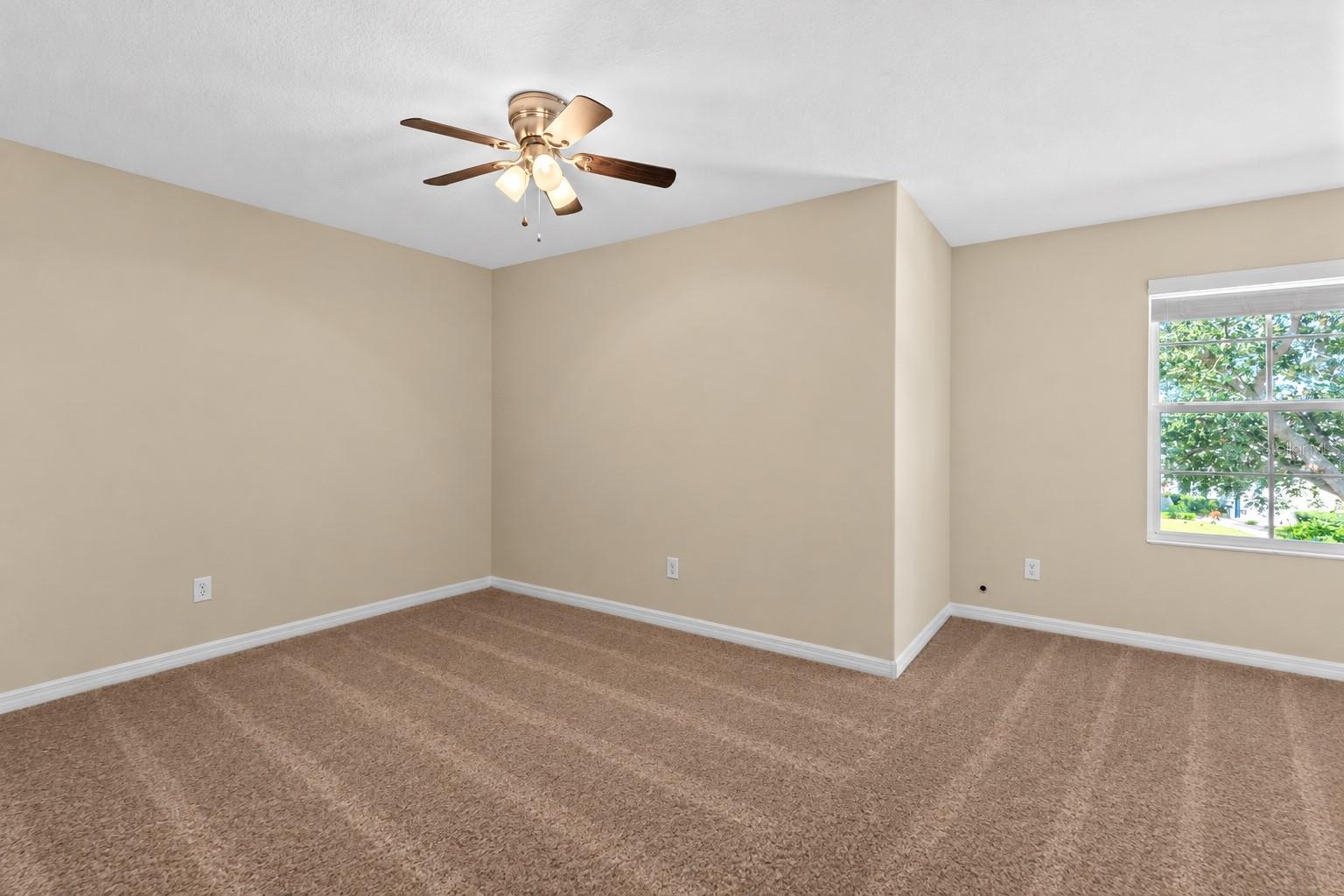 1327 Priory Cir #1327 Property Photo 12