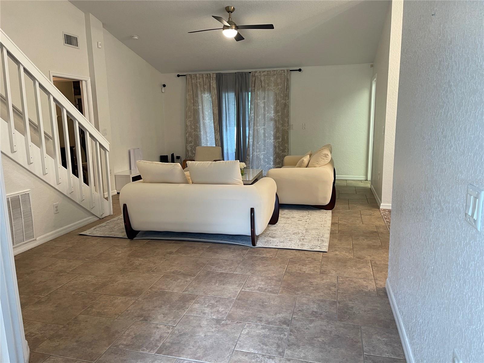 11461 Orange St Property Photo 8