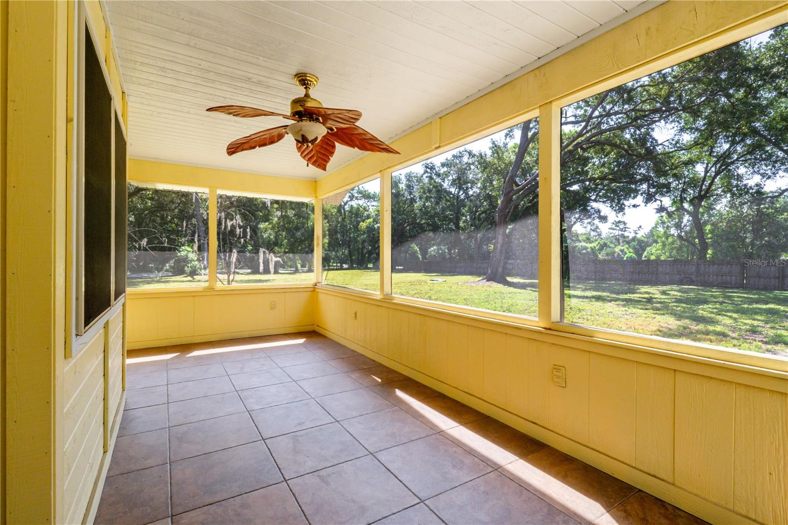 7838 Sloewood Dr Property Photo 22