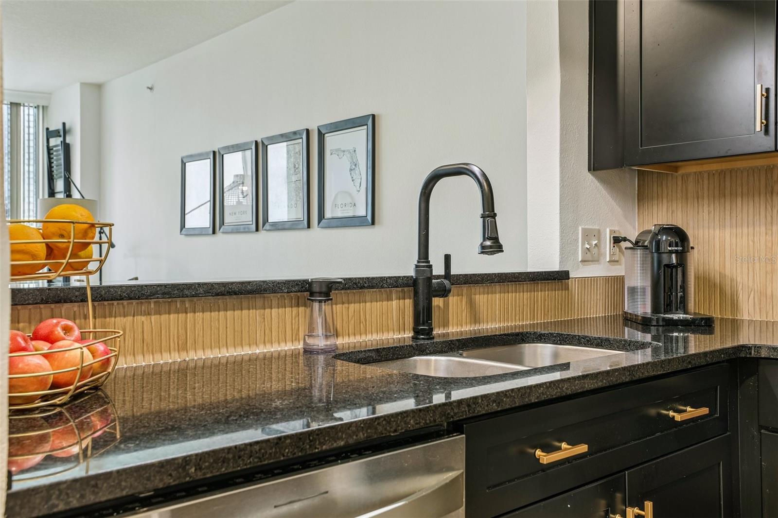 322 E Central Blvd #806 Property Photo 12