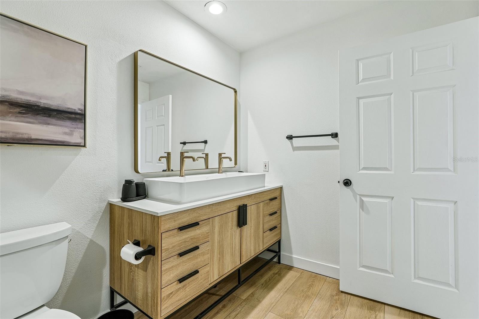 322 E Central Blvd #806 Property Photo 25