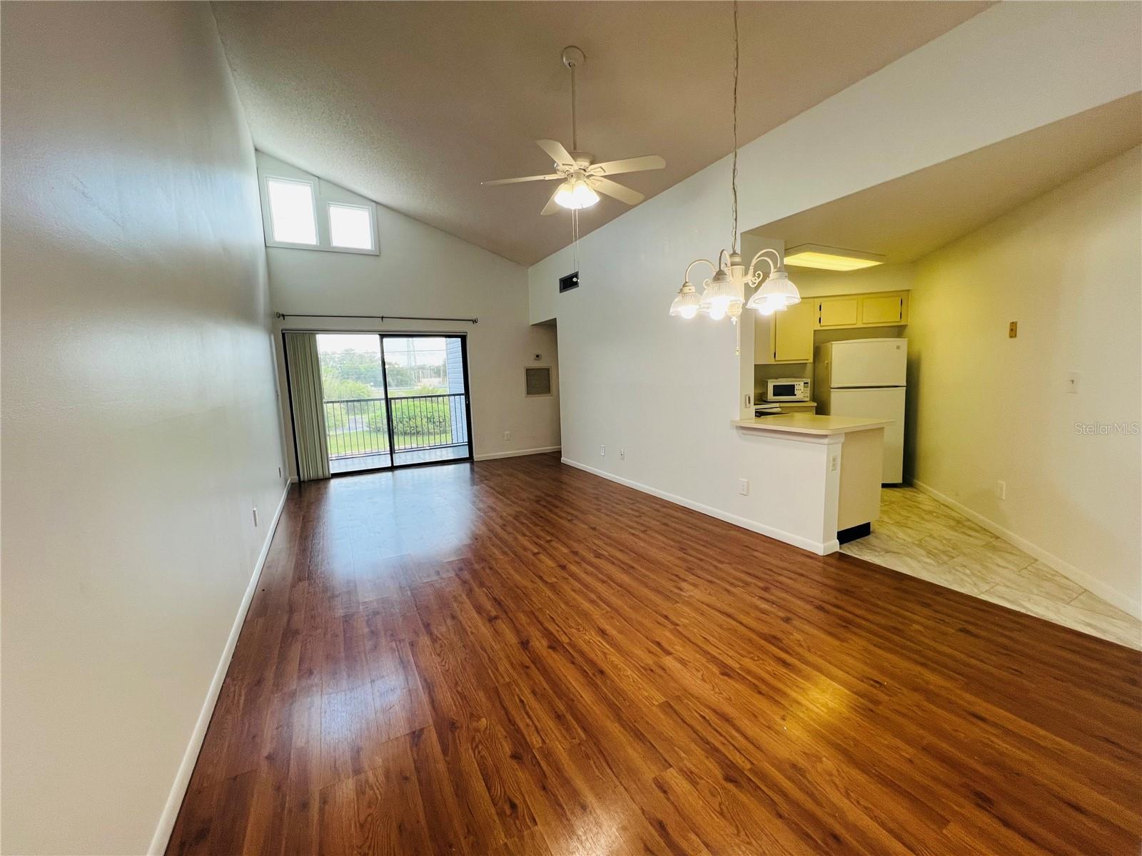4045 Atrium Dr #u6 Property Photo 4
