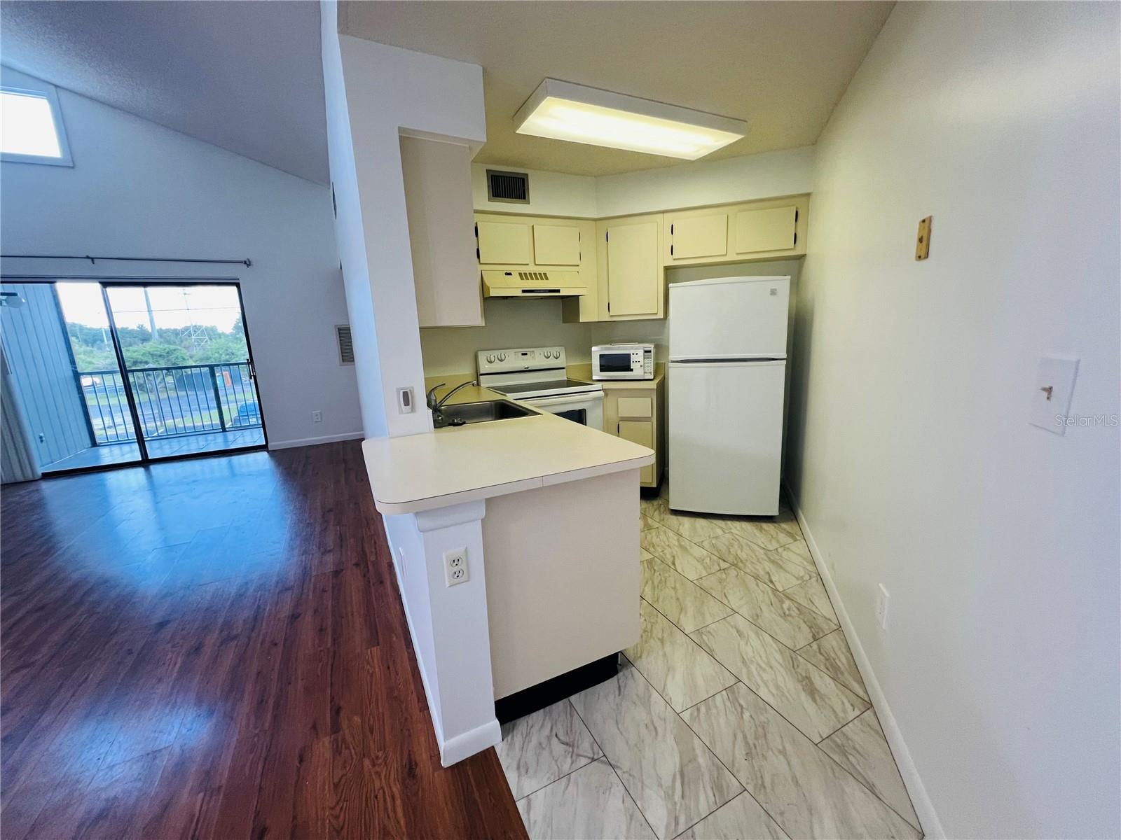 4045 Atrium Dr #u6 Property Photo 5