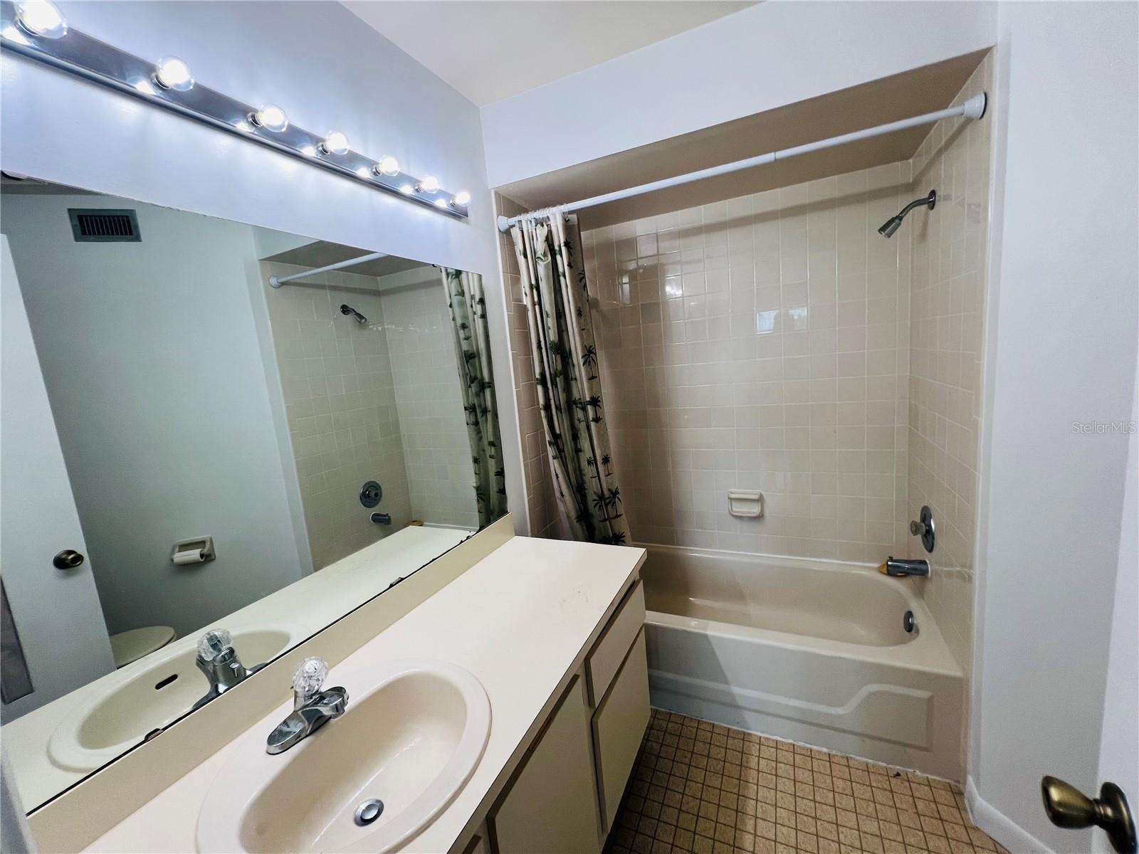 4045 Atrium Dr #u6 Property Photo 20