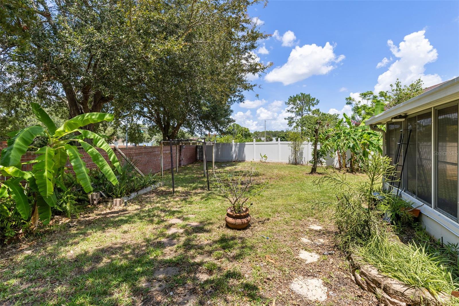 12212 Holly Jane Ct Property Photo 32