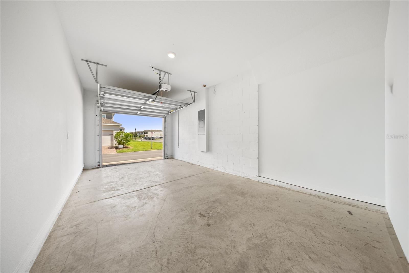 15038 Windflower Aly Property Photo 43